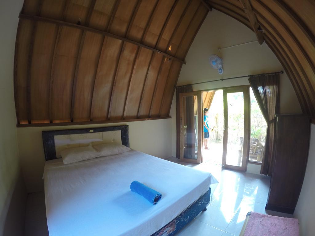 Hello Lumbung Homestay Gili Air Esterno foto