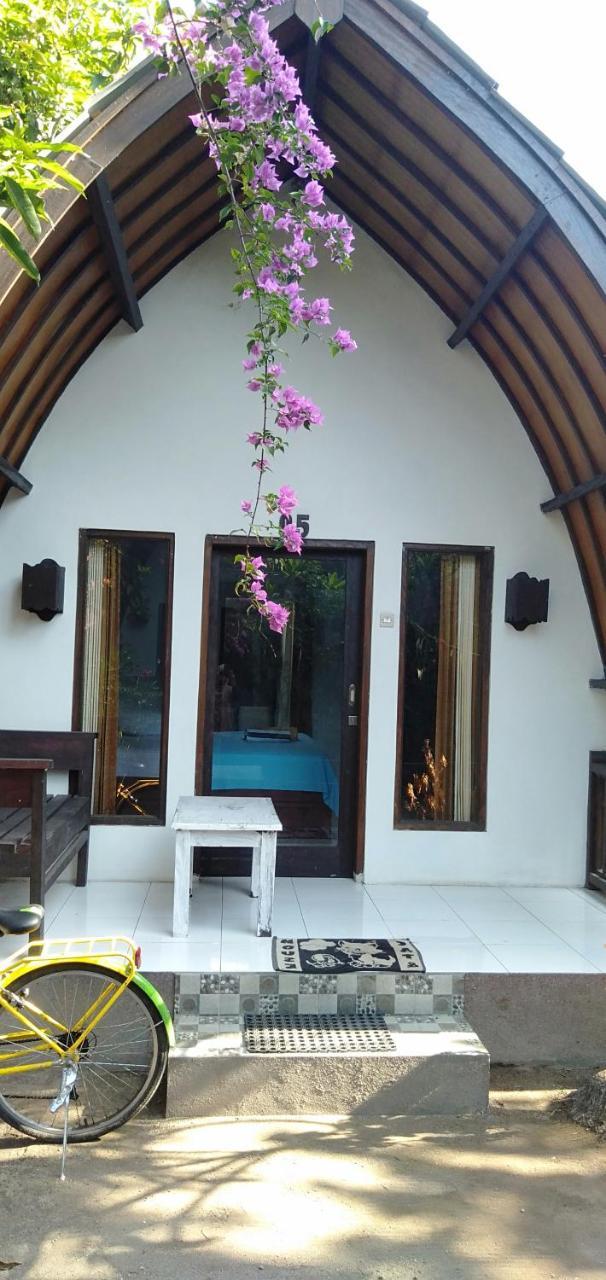 Hello Lumbung Homestay Gili Air Esterno foto